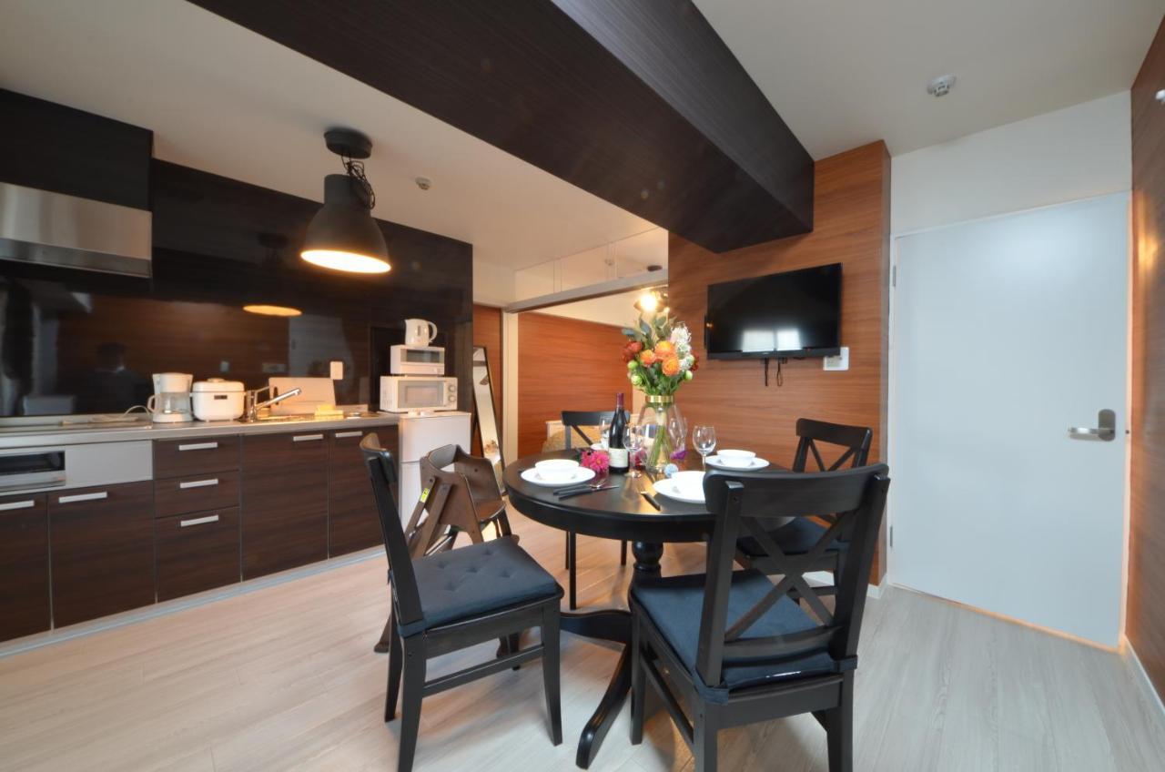 River Side Namba 601 Apartment